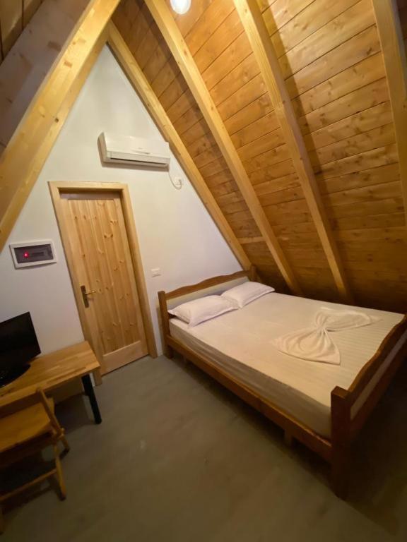 Windmill Shkodra Villa'S & Gesthouse מראה חיצוני תמונה